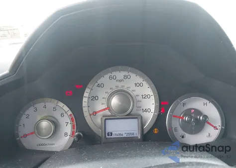 2011 Honda Pilot Touring z USA, uszkodzony, nr VIN 5FNYF4H92BB017270